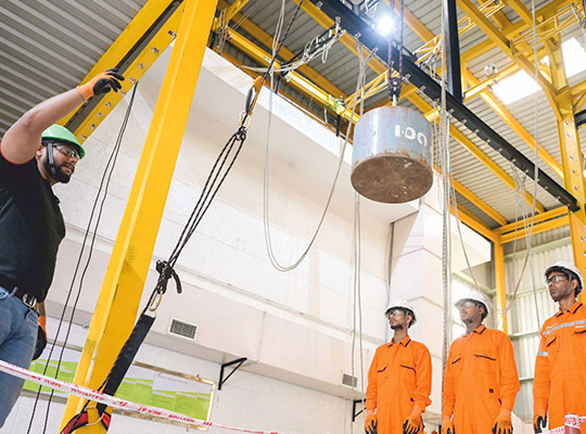 Advanced Training for Competency in Material Lifting